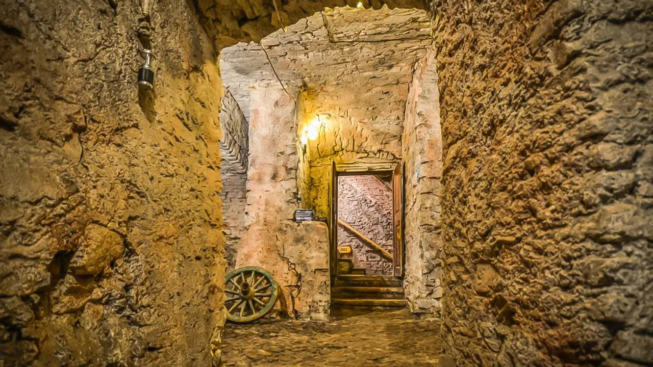 Old Town, Medieval Underground & Dungeon Tour